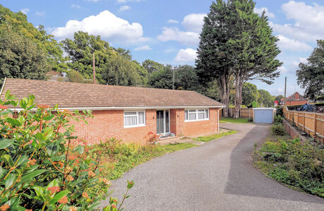 3 bedroom detached bungalow for sale