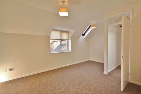 Flat to rent, Available unfurnished from 02/08/2024