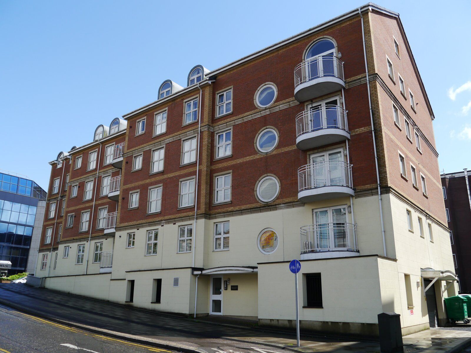 2 bedroom  flat to rent, Available now Kennet Side, Reading, RG1, main image
