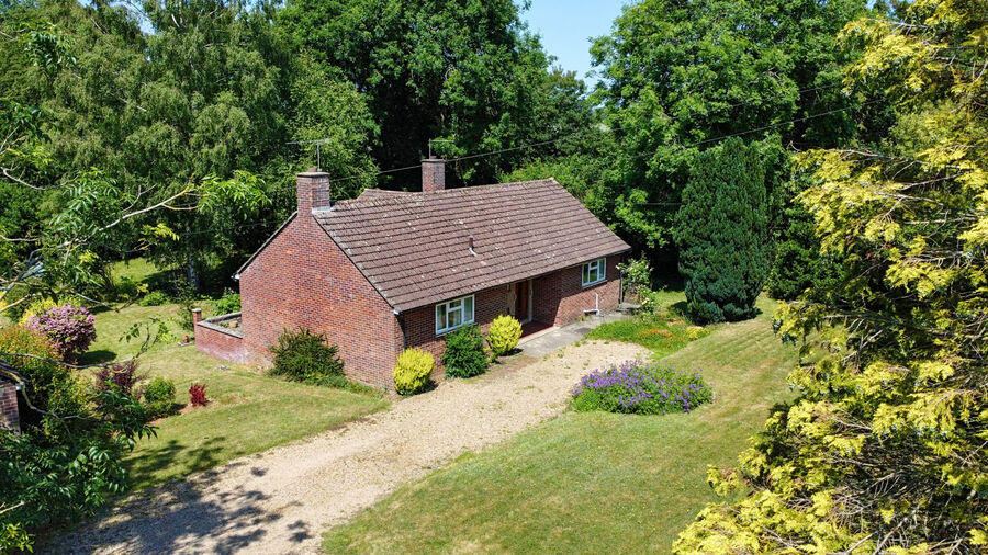 3 bedroom detached bungalow for sale