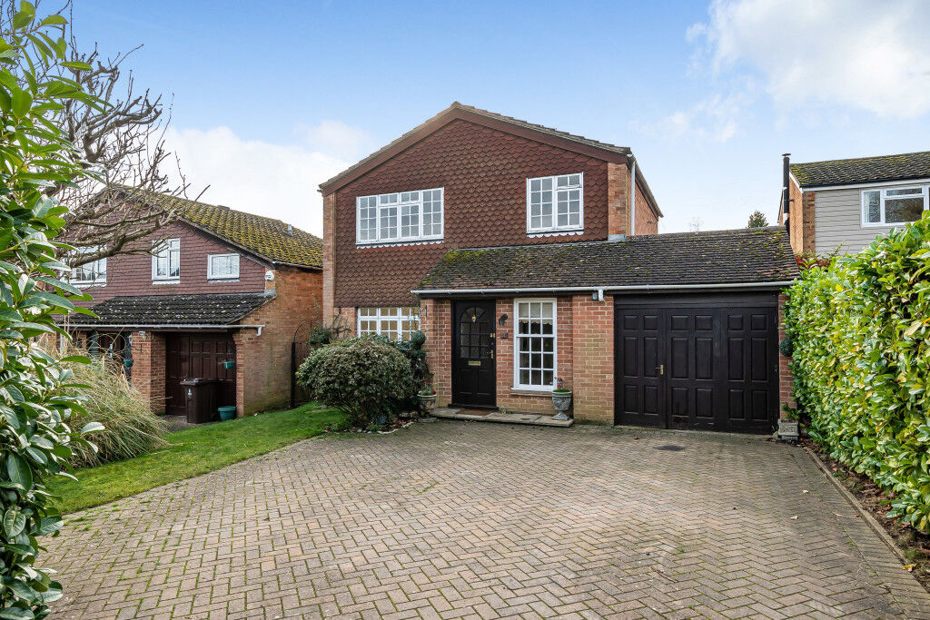 3 bedroom detached house for sale Purfield Drive, Wargrave, RG10, main image