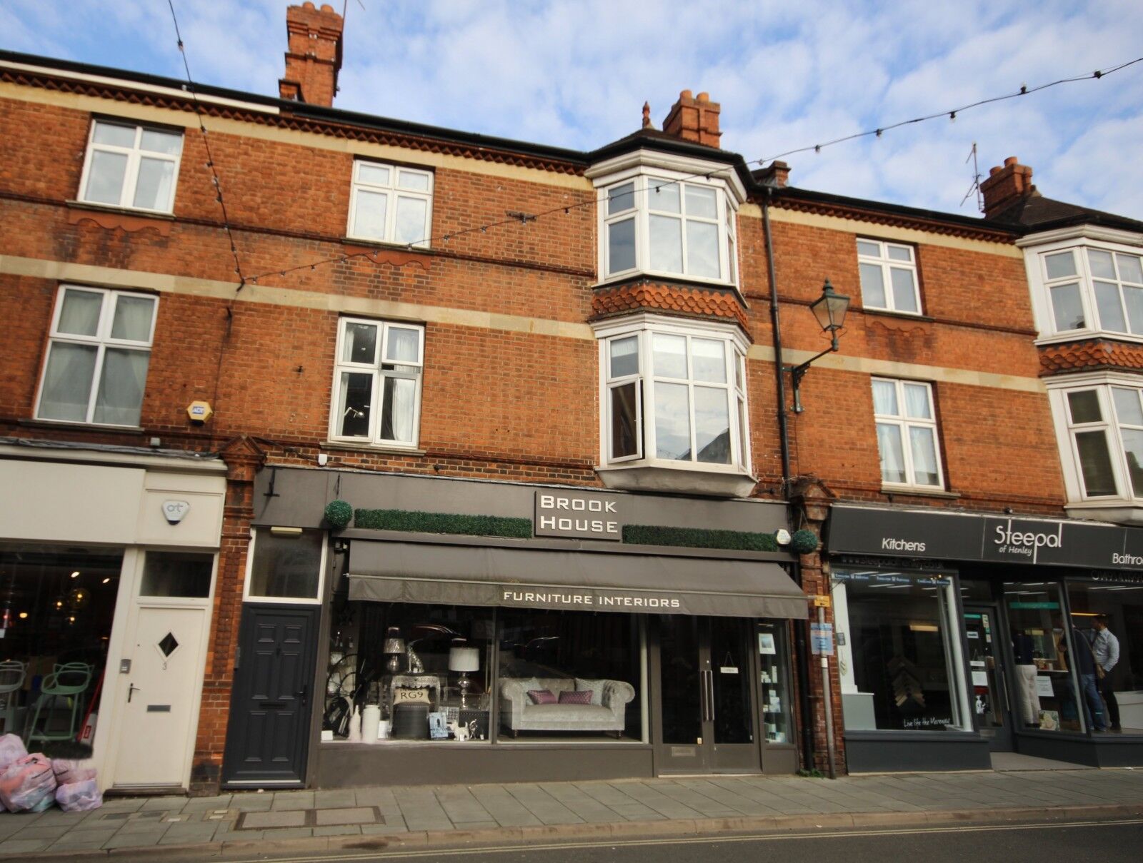 1 bedroom  flat to rent, Available furnished from 01/08/2025 Reading Road, Henley-On-Thames, RG9, main image