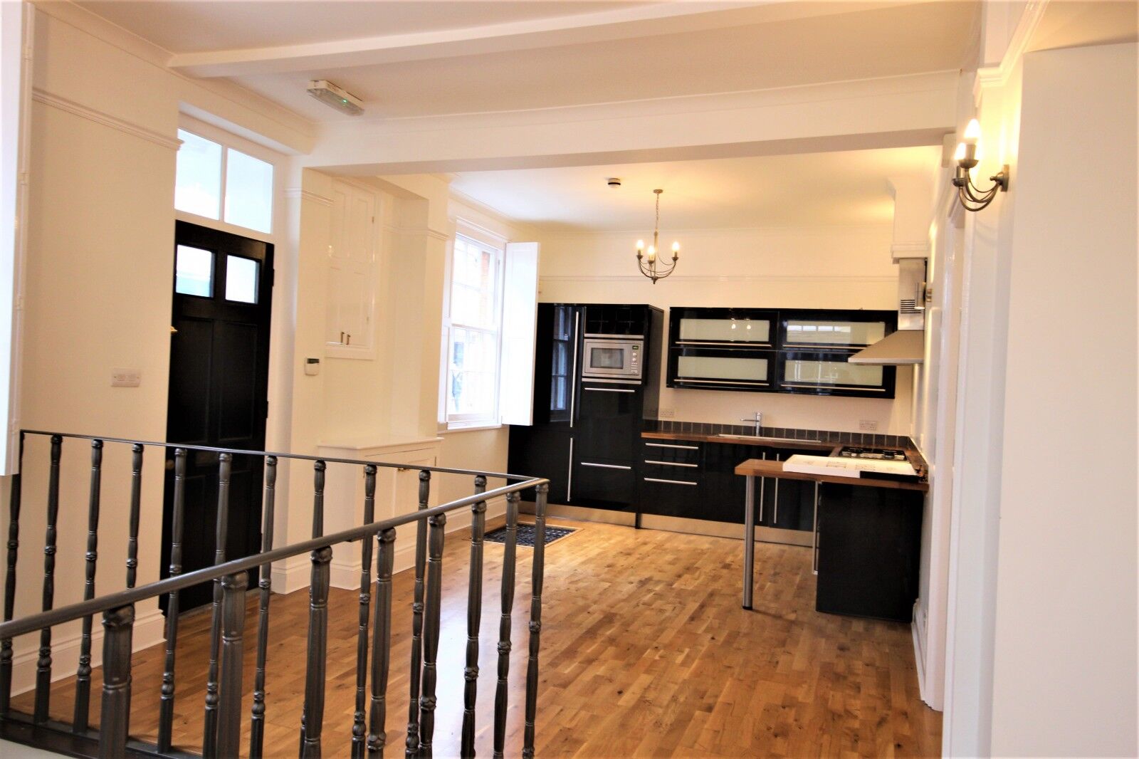 2 bedroom  flat to rent, Available unfurnished from 03/02/2025 West St. Helen Street, Abingdon, OX14, main image