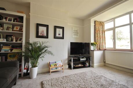 3 bedroom semi detached house to rent, Available unfurnished from 01/02/2025