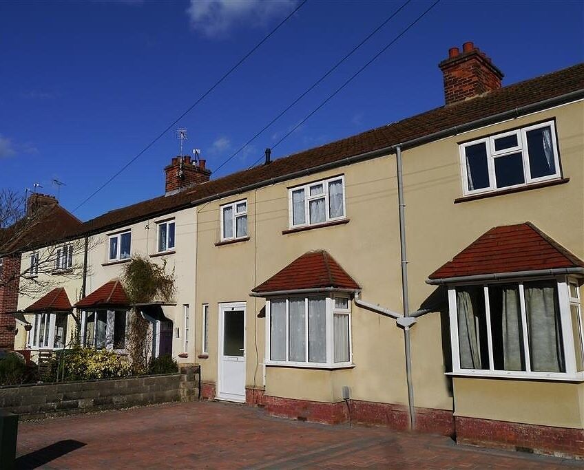 3 bedroom mid terraced house to rent, Available unfurnished from 02/05/2025 Swinburne Road, Abingdon-on-Thames, OX14, main image