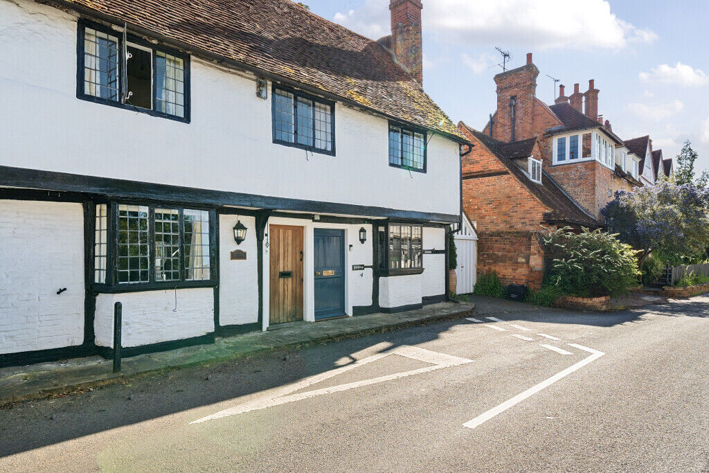 2 bedroom mid terraced property for sale Pearson Road, Sonning, RG4