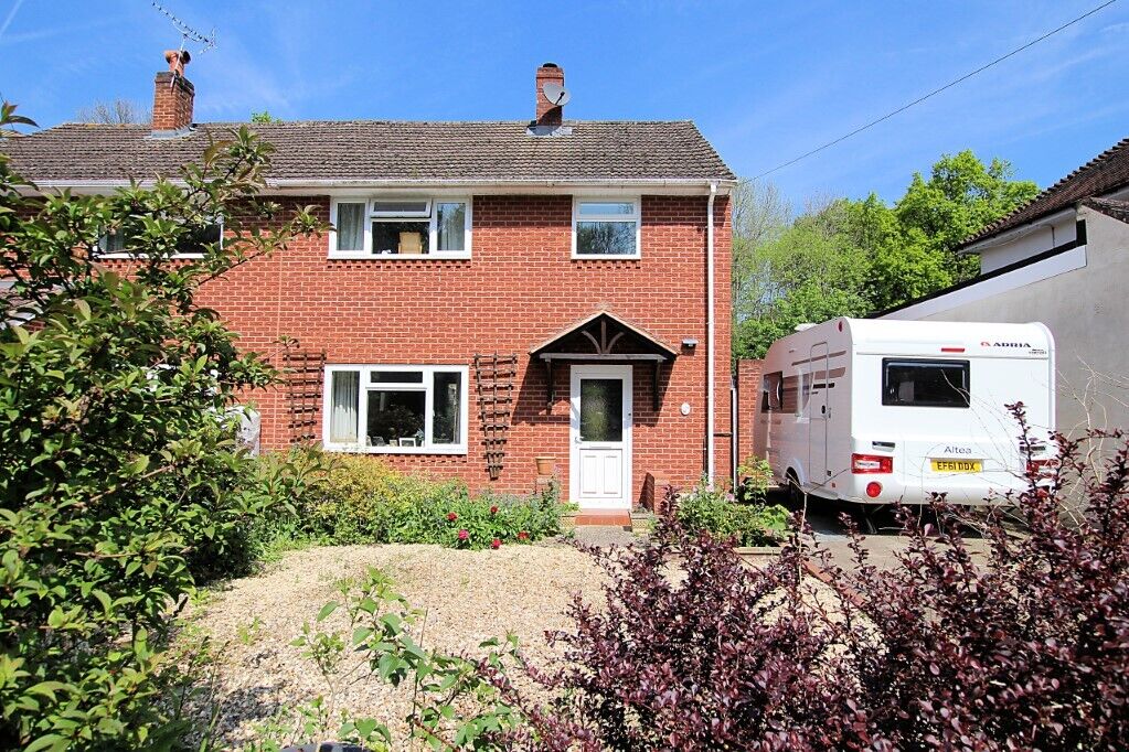 3 bedroom semi detached house for sale Tenaplas Drive, Upper Basildon, Reading, RG8, main image