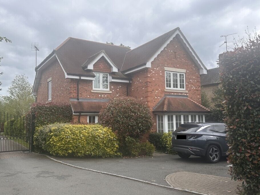 4 bedroom detached house for sale Henderson Close, Woodley, RG5, main image