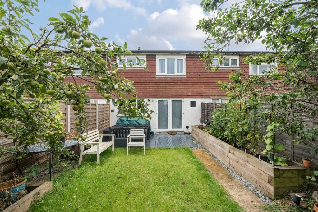 3 bedroom mid terraced house for sale Bourne Road, Pangbourne, Reading, RG8, main image