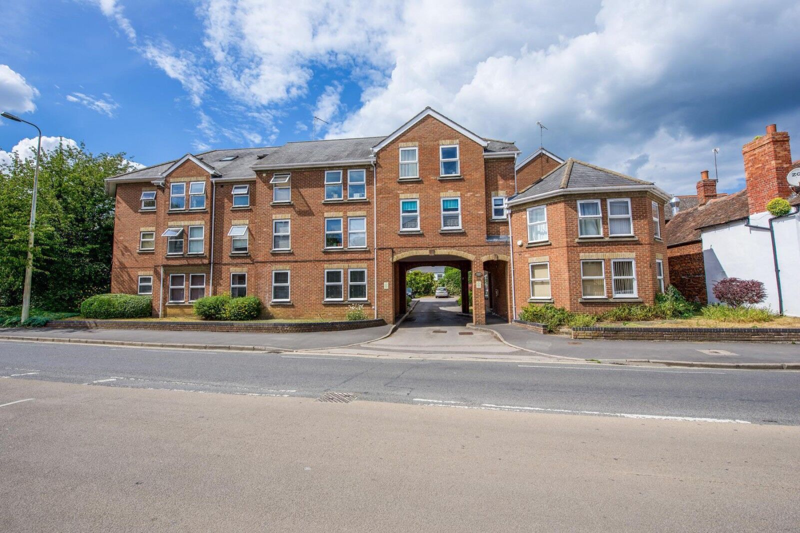 1 bedroom  flat to rent, Available unfurnished from 14/02/2025 Juniper Court, Abingdon-On-Thames, OX14, main image