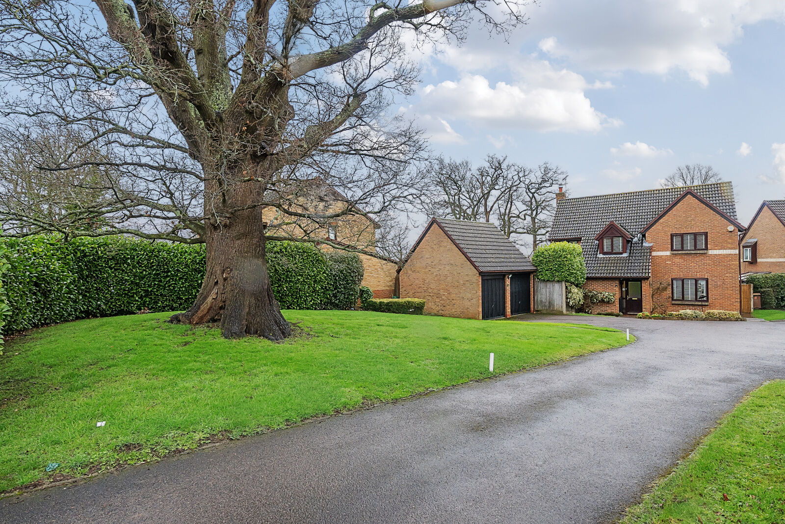 4 bedroom detached house for sale Broad Hinton, Twyford, RG10, main image