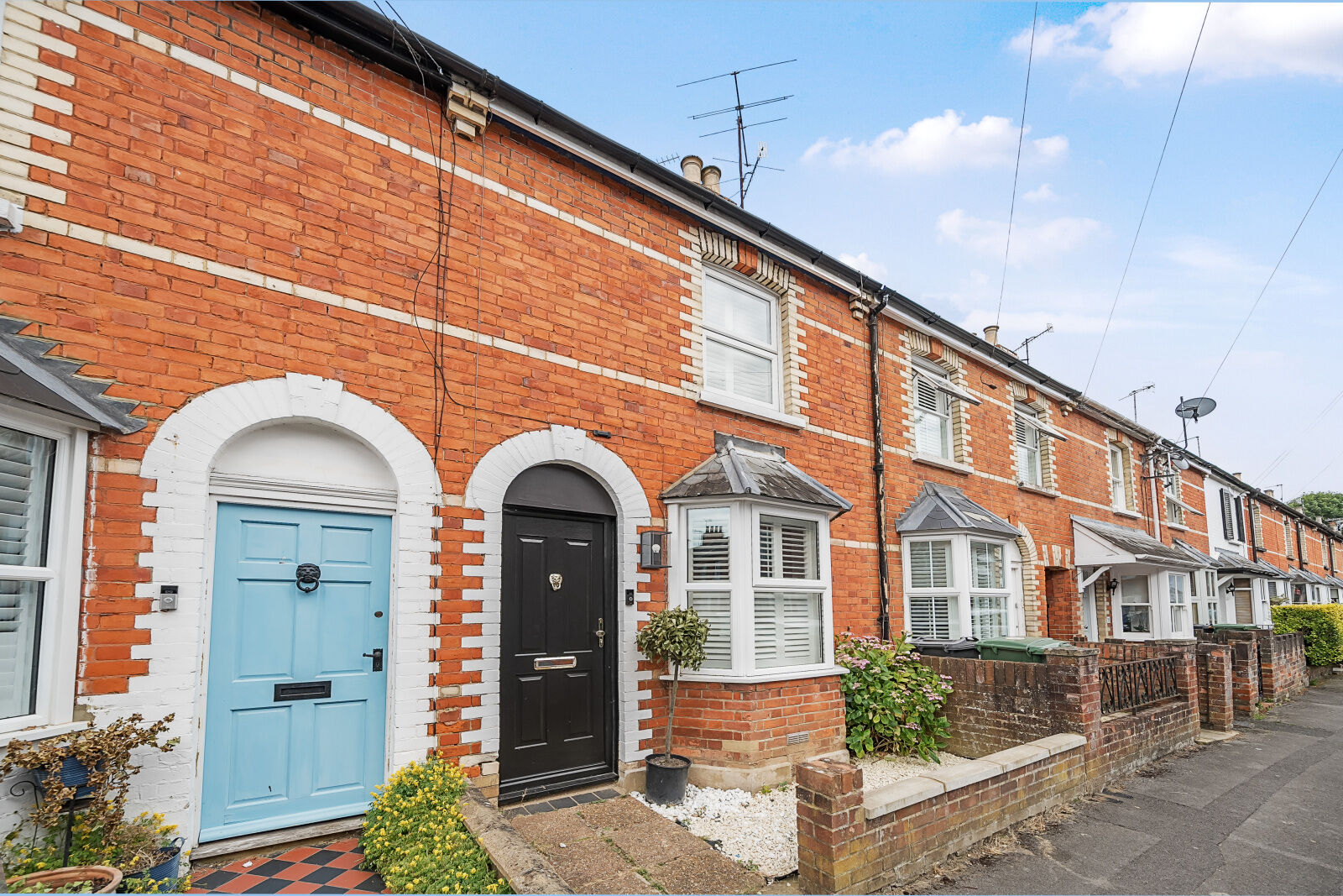 2 bedroom mid terraced house for sale Albert Road, Henley-on-Thames, RG9, main image