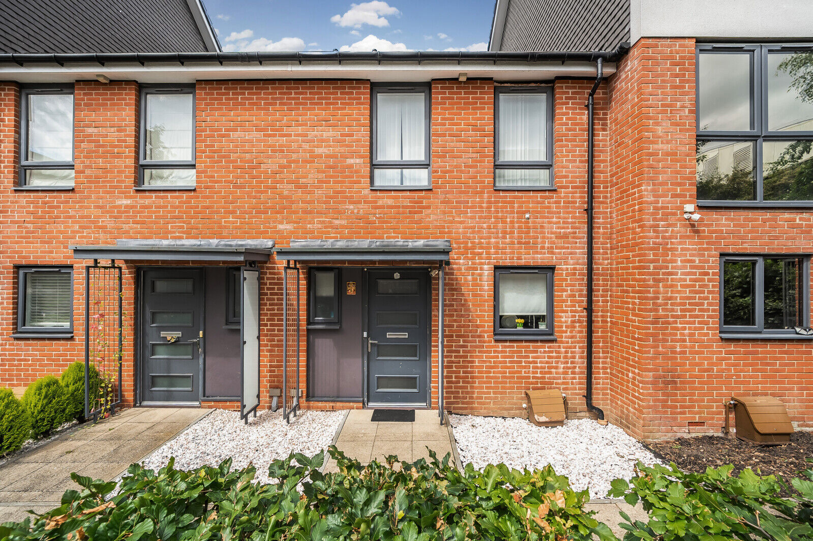 3 bedroom mid terraced house for sale Woolhampton Way, Reading, RG2, main image