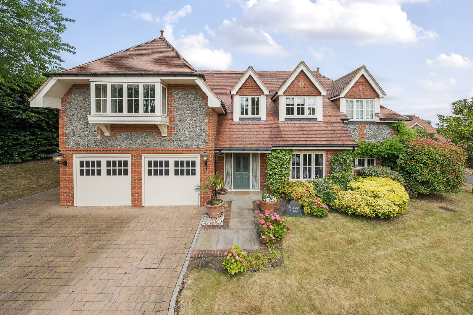 5 bedroom detached house for sale Rosemead, Reading, RG10, main image