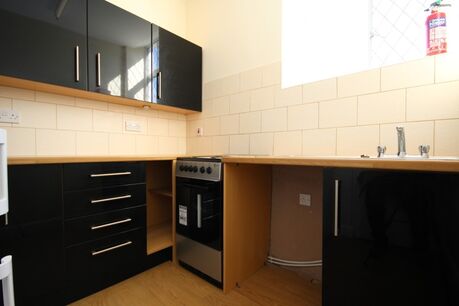 1 bedroom  flat to rent, Available now