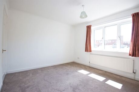 3 bedroom semi detached house to rent, Available unfurnished from 13/03/2025