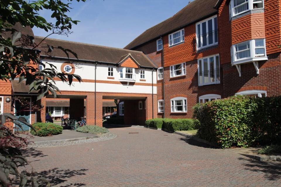 2 bedroom  flat to rent, Available unfurnished from 20/12/2024 Pangbourne Place, Pangbourne, Reading, RG8, main image