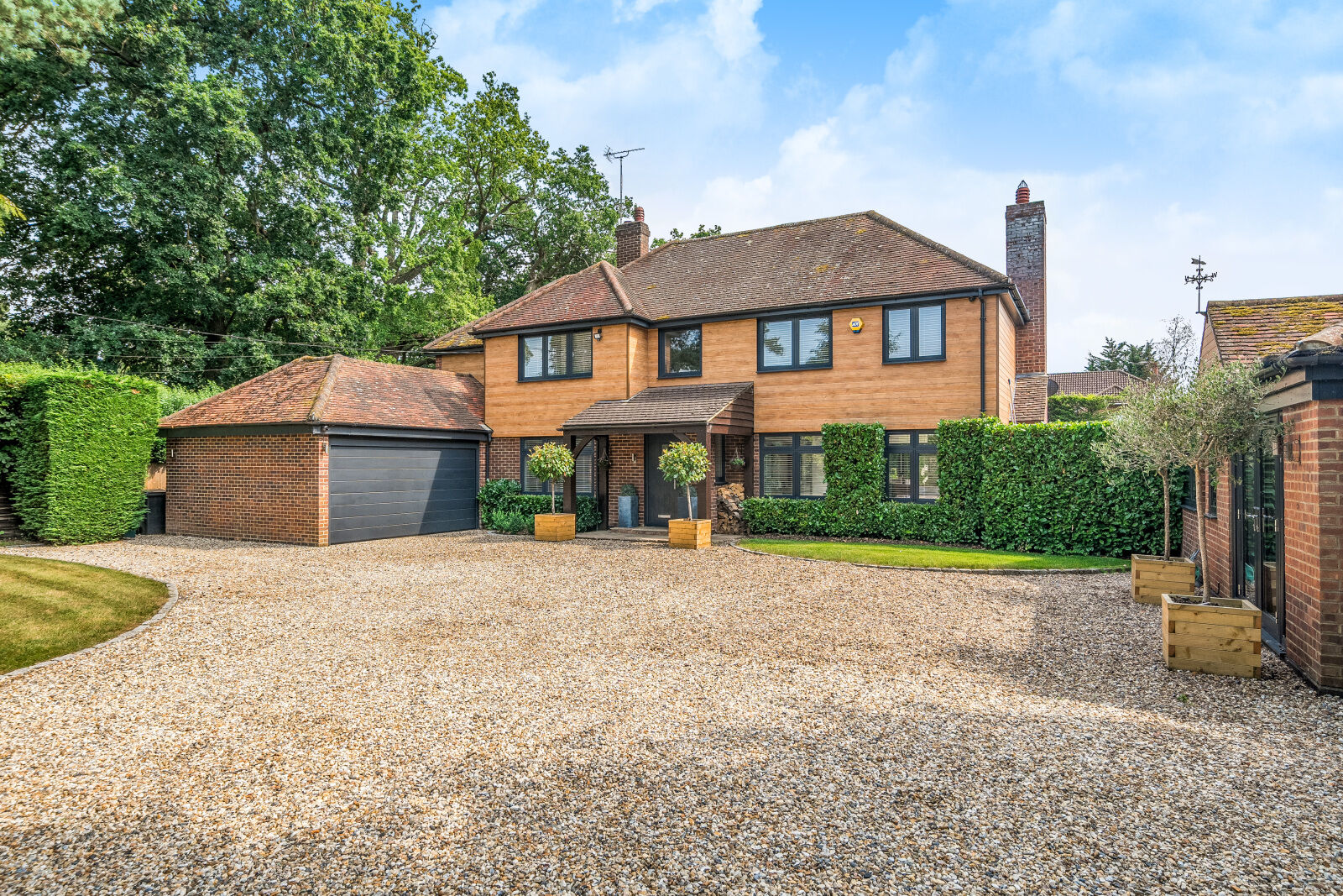 4 bedroom detached house for sale Burghfield, Reading, RG30, main image