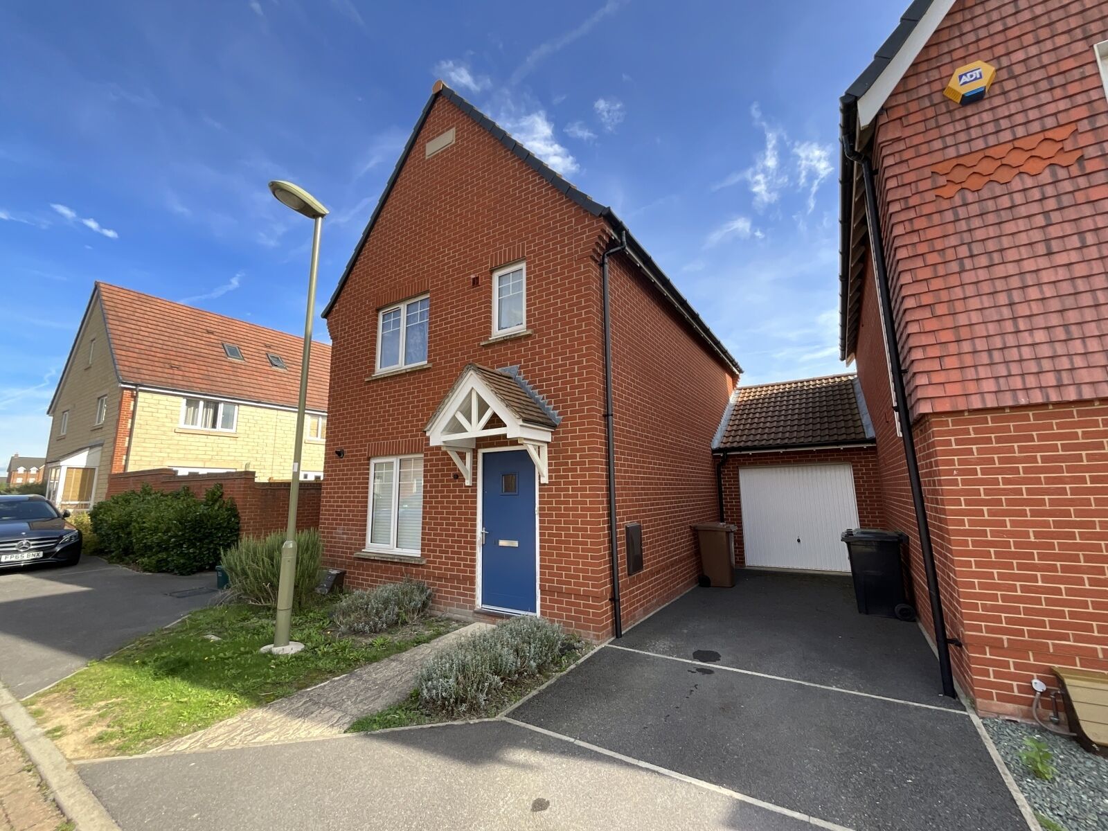 3 bedroom link detached house for sale Mistletoe Mews, Didcot, OX11, main image