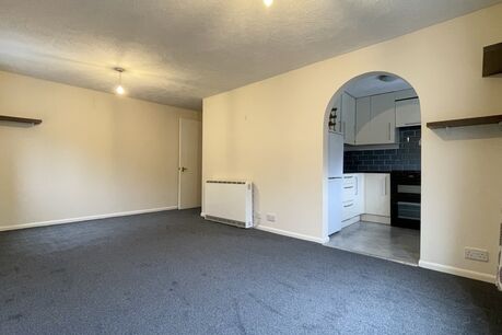 1 bedroom  flat to rent, Available unfurnished from 18/10/2024