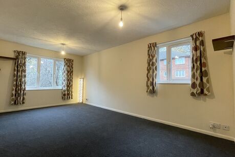 1 bedroom  flat to rent, Available unfurnished from 18/10/2024