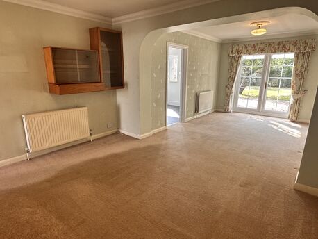 3 bedroom detached bungalow for sale