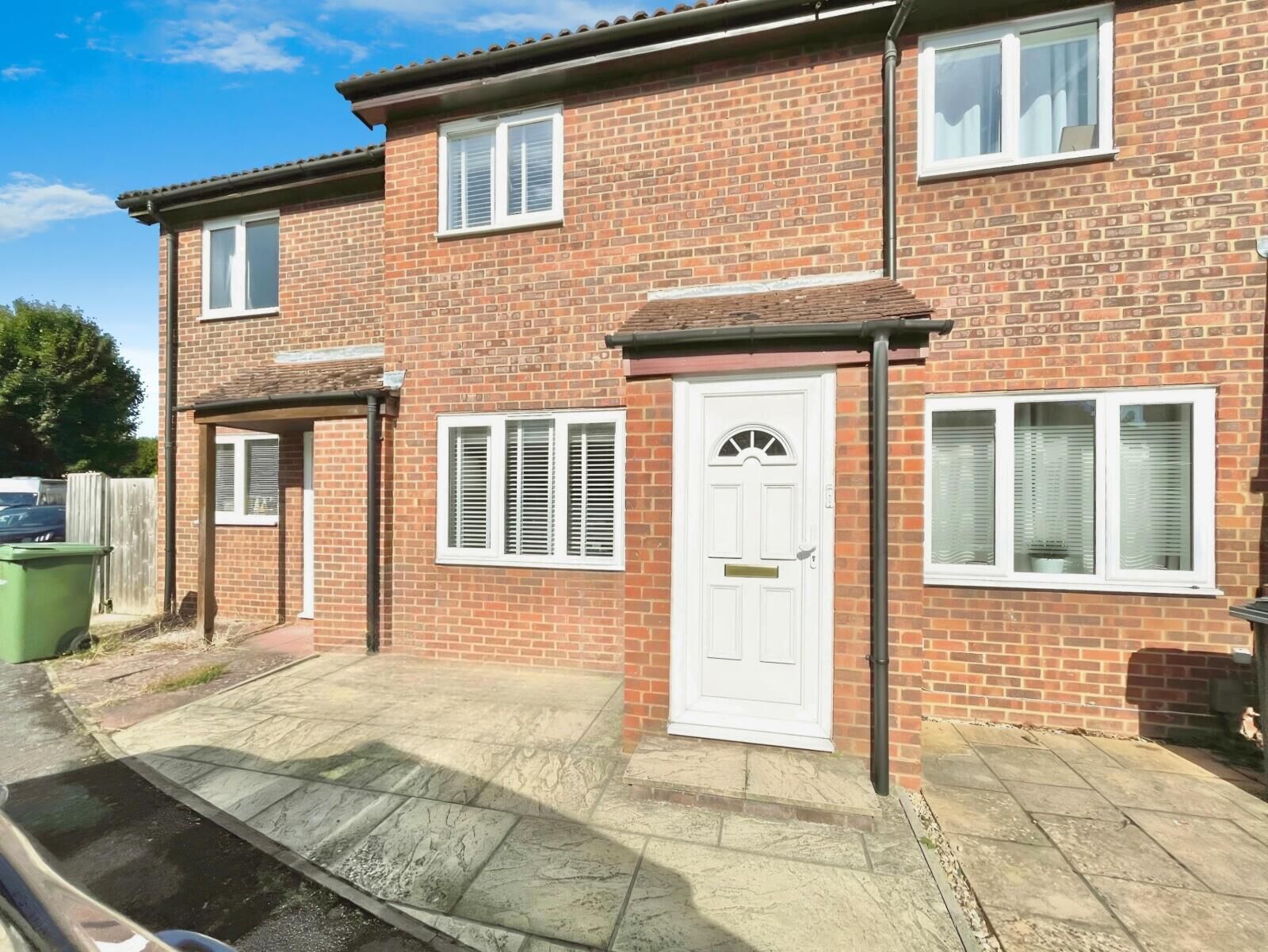 2 bedroom mid terraced house for sale Riley Close, Abingdon, OX14, main image