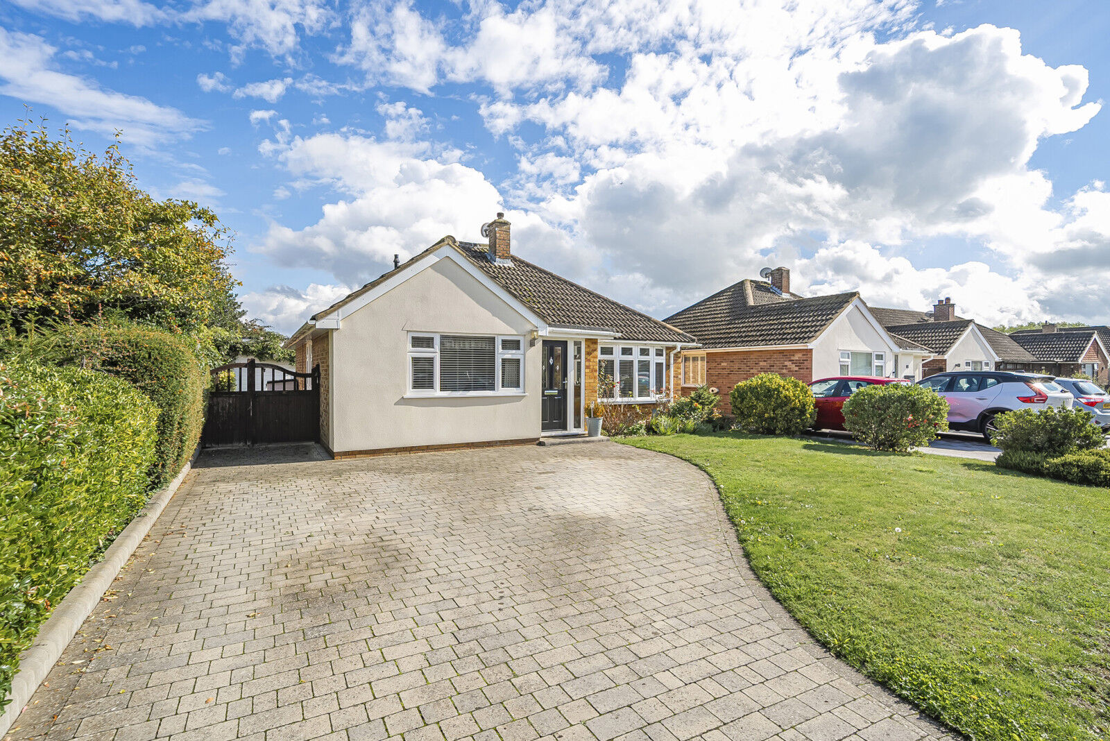 3 bedroom detached bungalow for sale Malvern Way, Twyford, Reading, RG10, main image