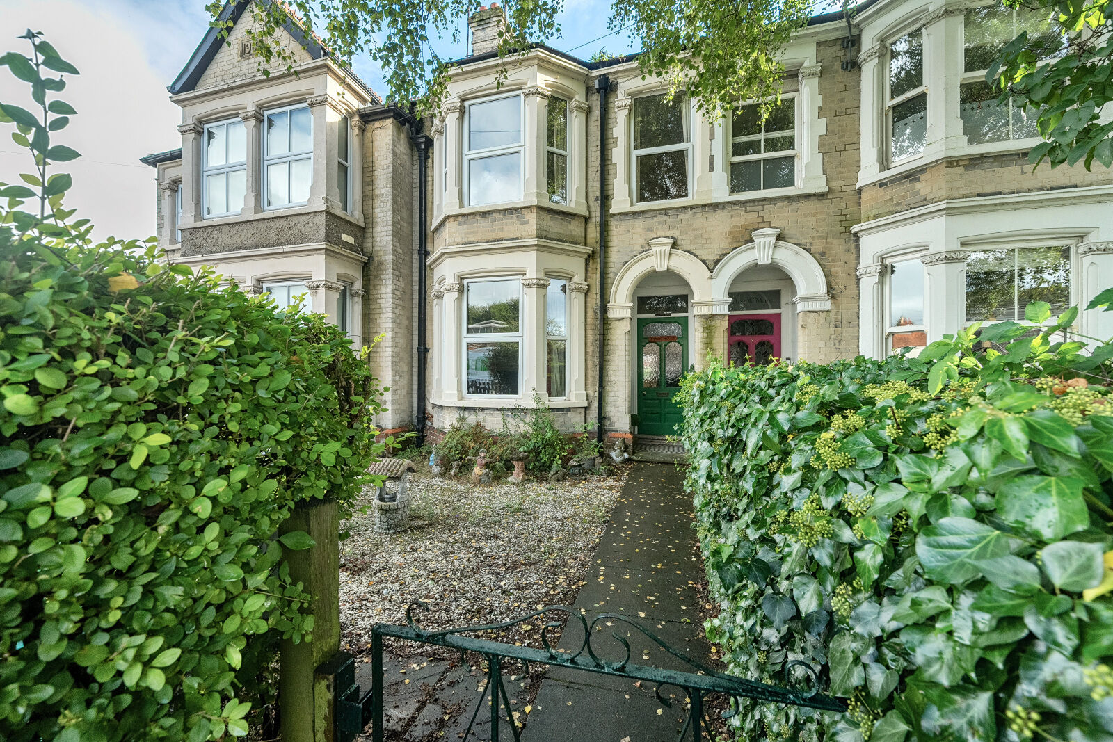 3 bedroom mid terraced house for sale Station Road, Theale, Reading, RG7, main image