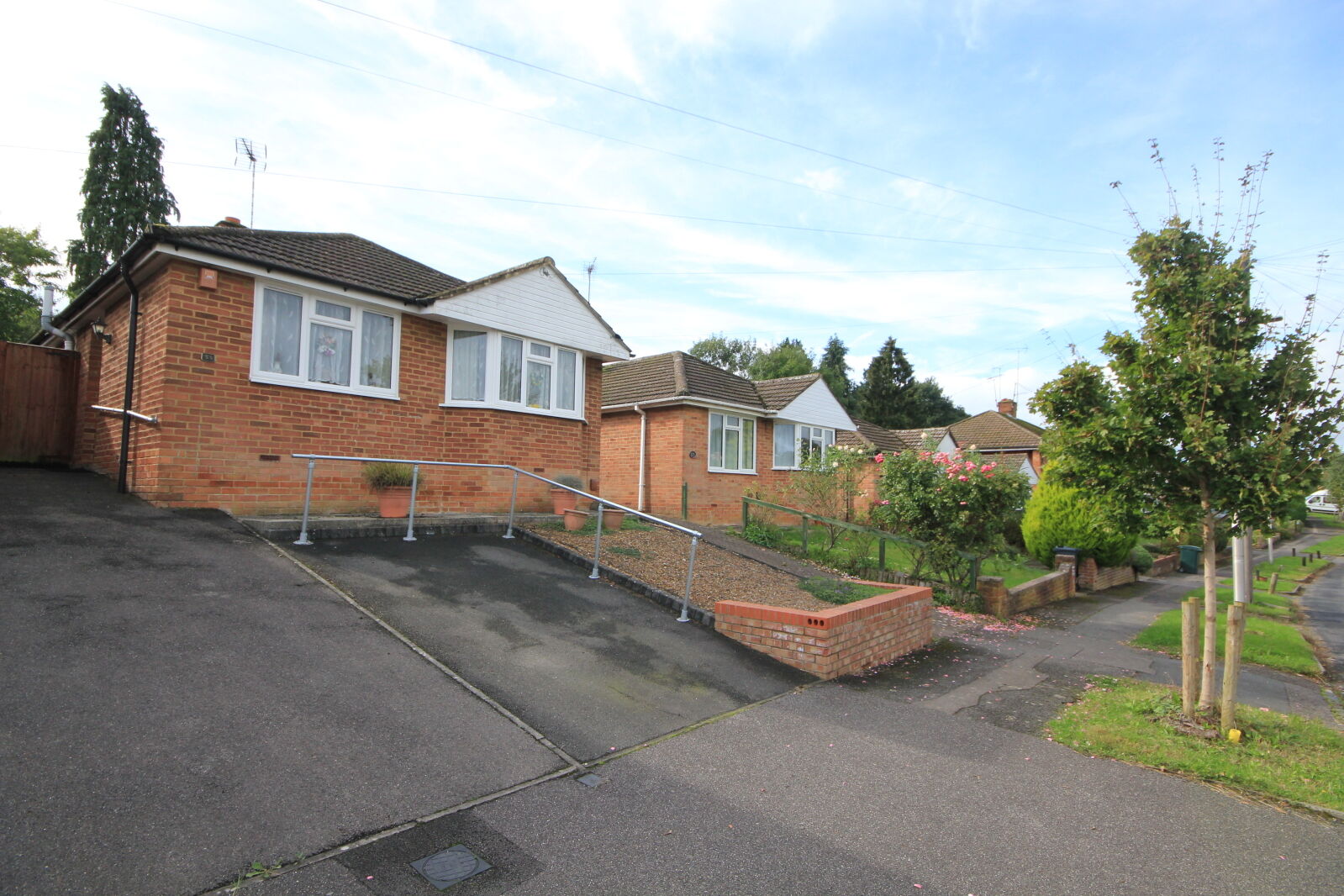 2 bedroom detached house for sale Sheridan Avenue, Caversham, Reading, RG4, main image