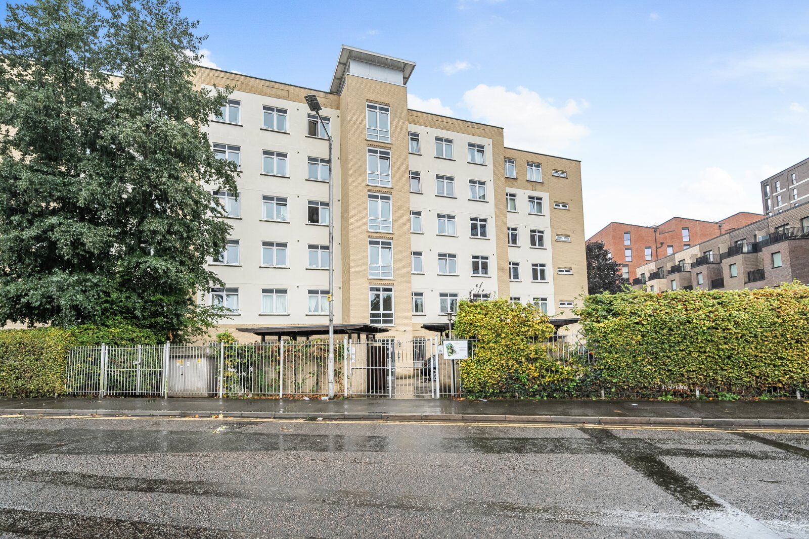 2 bedroom  flat for sale Kenavon Drive, Reading, RG1, main image