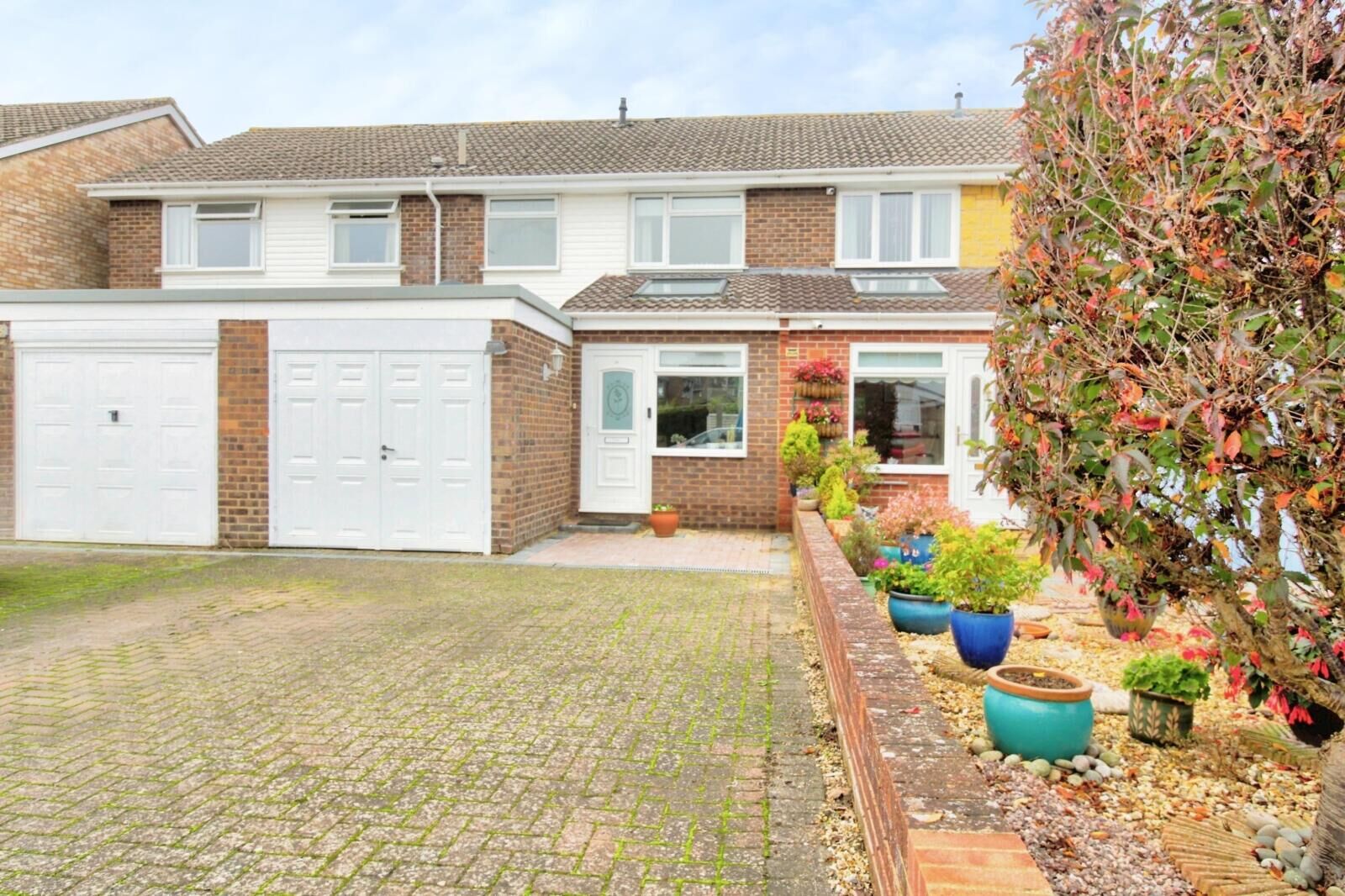 3 bedroom mid terraced house for sale Chaunterell Way, Abingdon, OX14, main image