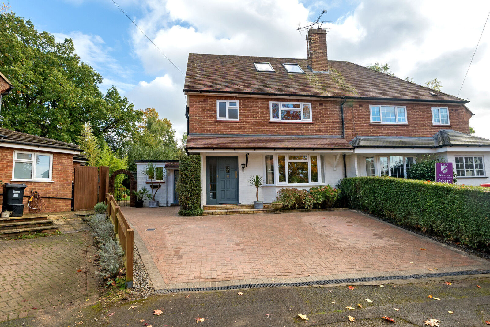 4 bedroom semi detached house for sale Orchard Estate, Twyford, Reading, RG10, main image