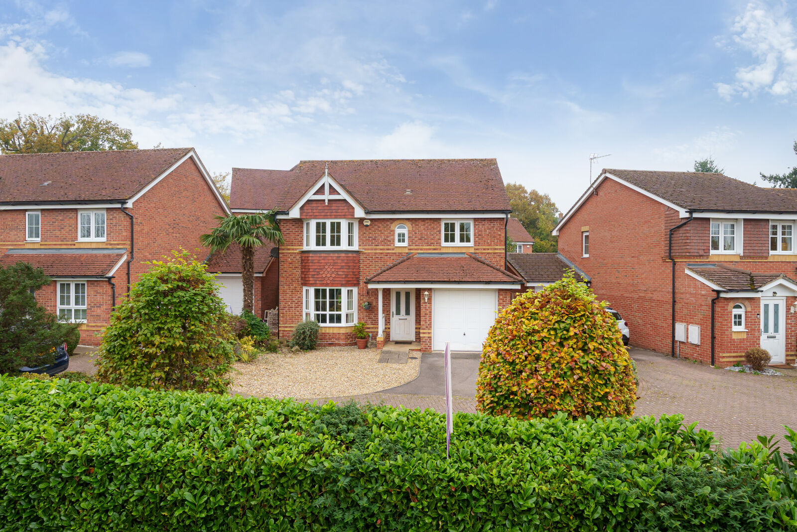 4 bedroom detached house for sale Pryor Close, Tilehurst, Reading, RG31, main image