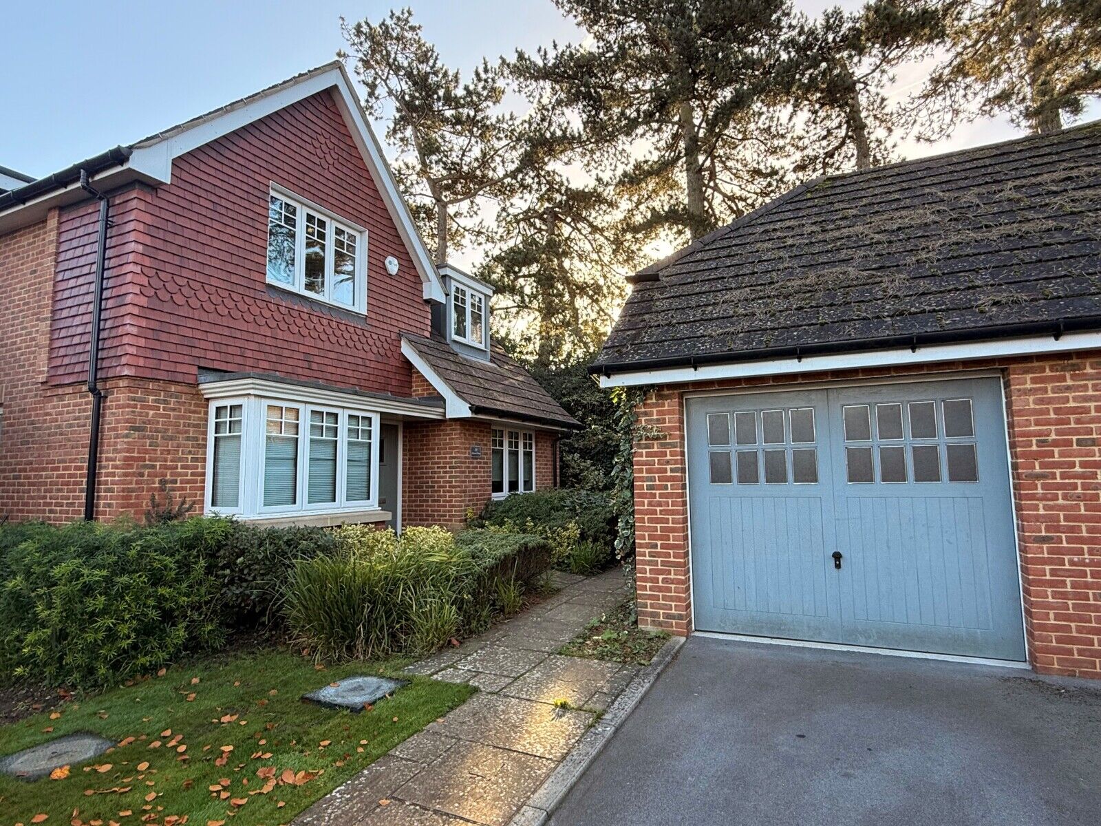 4 bedroom detached house to rent, Available from 18/11/2024 Stephenson Close, Twyford, Reading, RG10, main image