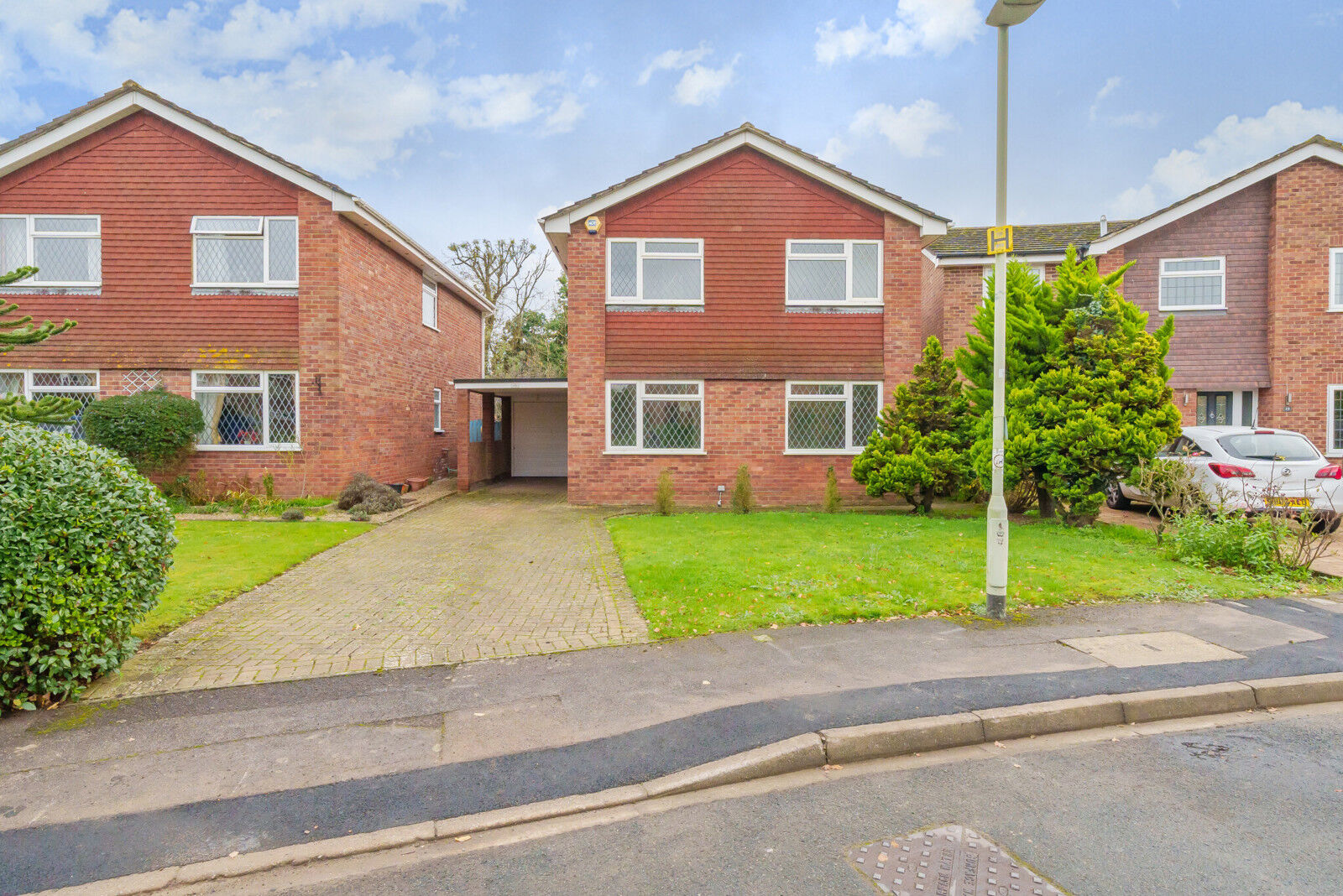 4 bedroom detached house to rent, Available unfurnished from 23/01/2026 Elizabeth Rout Close, Spencers Wood, Reading, RG7, main image