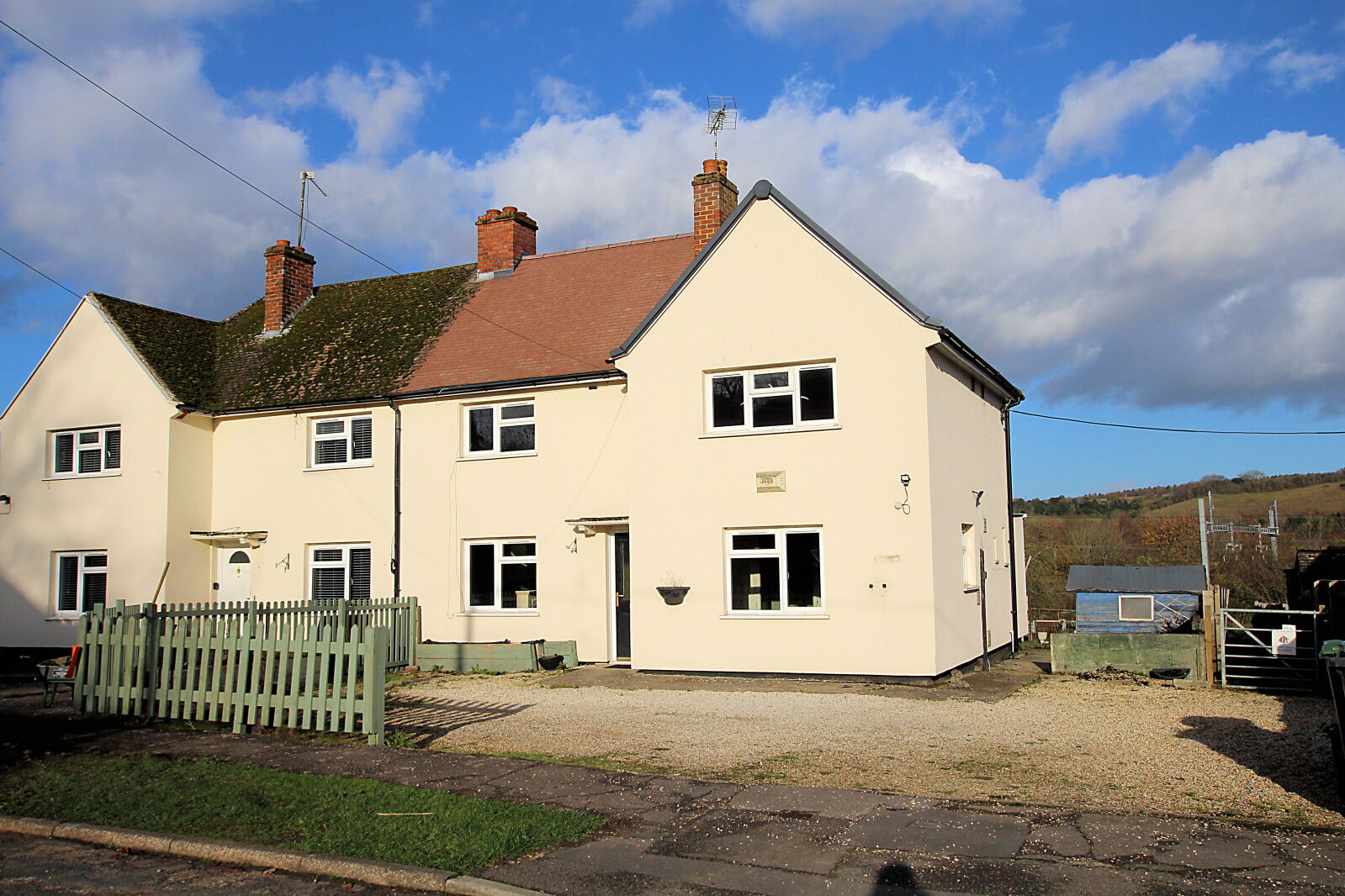 3 bedroom semi detached house for sale Hartslock View, Lower Basildon, Reading, RG8, main image