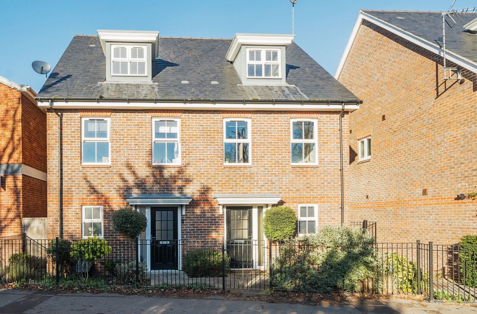 3 bedroom semi detached house for sale Greys Road, Henley-on-Thames, RG9, main image