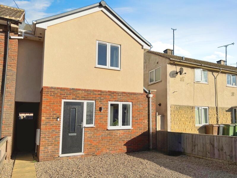 2 bedroom end terraced house for sale