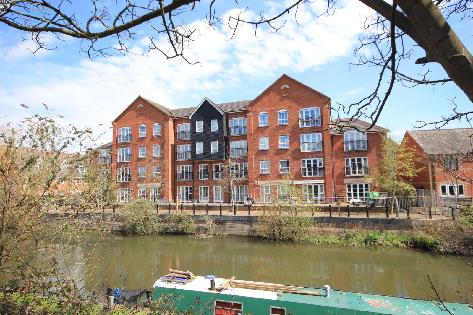 2 bedroom  flat for sale Katesgrove Lane, Reading, RG1, main image