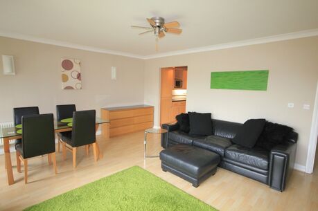 2 bedroom  flat for sale