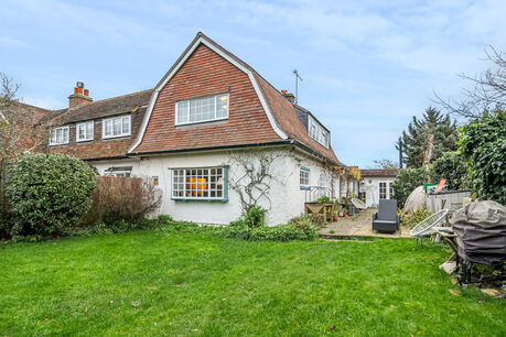 3 bedroom end terraced house for sale