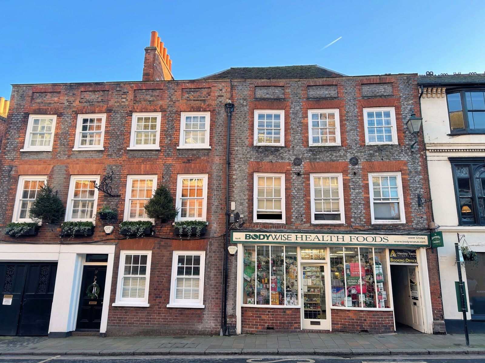 1 bedroom  flat to rent, Available unfurnished from 07/02/2025 Market Place, Henley-On-Thames, RG9, main image