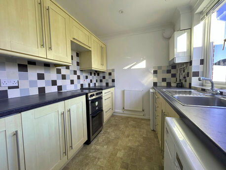 3 bedroom semi detached house to rent, Available unfurnished now