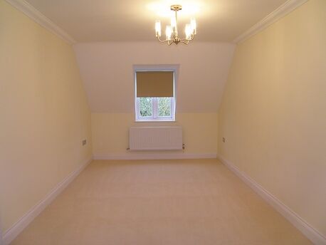 4 bedroom detached house to rent, Available from 13/08/2024