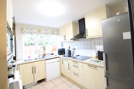 2 bedroom  flat for sale