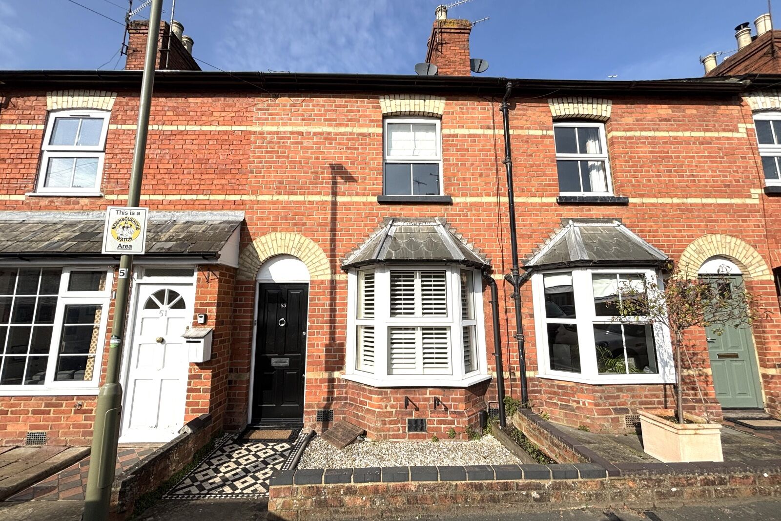 2 bedroom mid terraced house for sale Park Road, Henley-On-Thames, RG9, main image