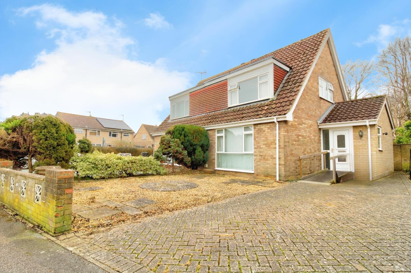 3 bedroom semi detached house for sale Preston Road, Abingdon, OX14, main image