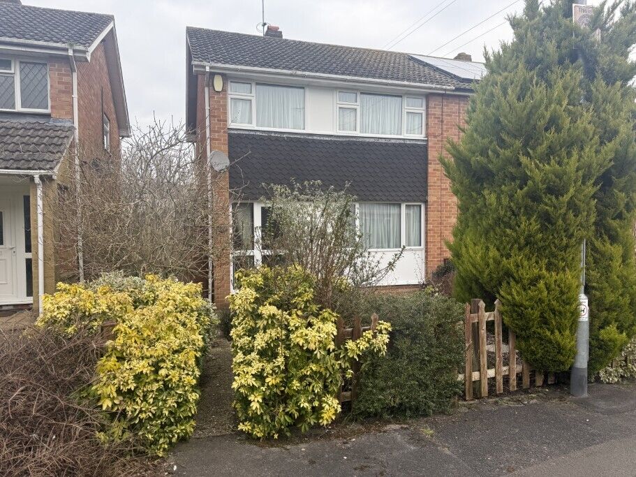 3 bedroom semi detached house for sale Kingfisher Drive, Woodley, Reading, RG5, main image