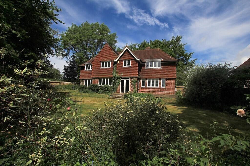 4 bedroom detached house for sale Bere Court Road, Pangbourne, Reading, RG8, main image